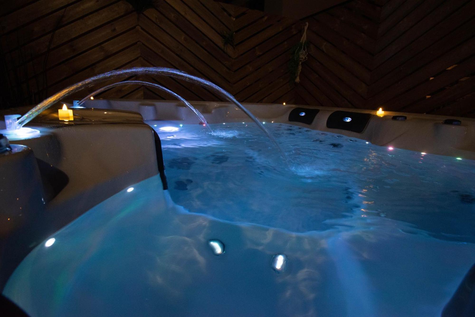 Studio Les 2 Fees - Jacuzzi - Deco Feerique Montfort-sur-Meu Екстериор снимка